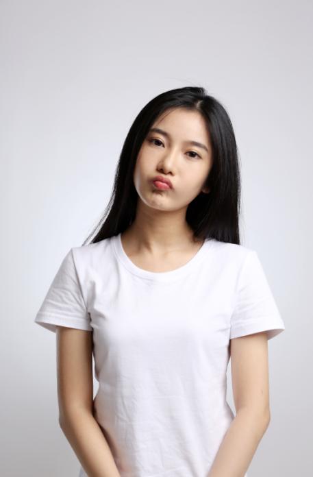  p>彭菲茗,来自清华大学的文艺部长,学的是 a target="_blank" href="