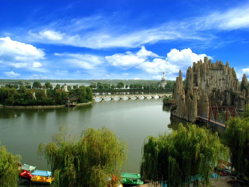 data-ctrid="sgvlikvj5evl">八里河风景区,位于安徽省阜阳市东南的 