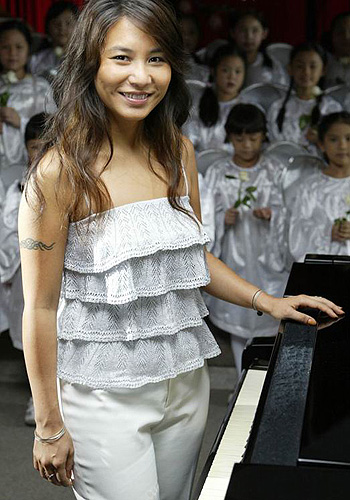  p>《我的朋友betty su》是 a target="_blank" href="/item/顺子