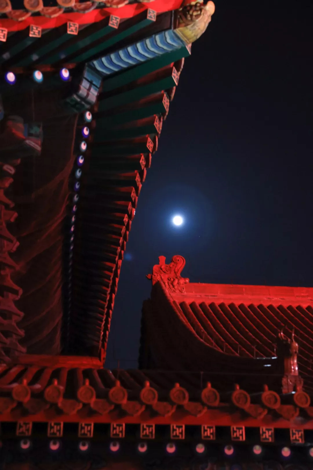 94年来的第一次故宫夜行记！_百科TA说