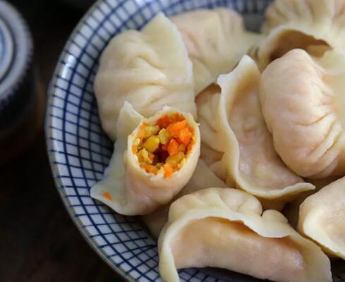 胡萝卜蒸饺