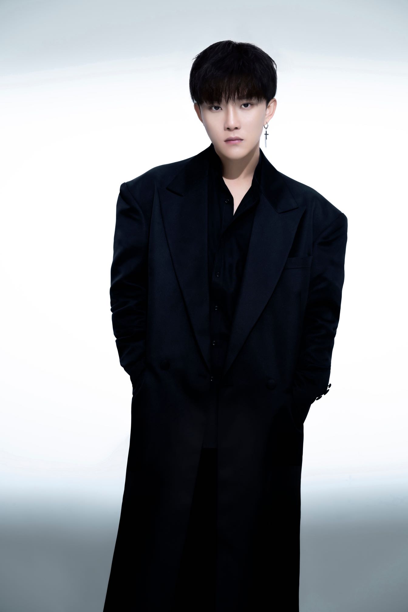  p>孙焱彬,中国内地男歌手,演员,独立音乐人,1990