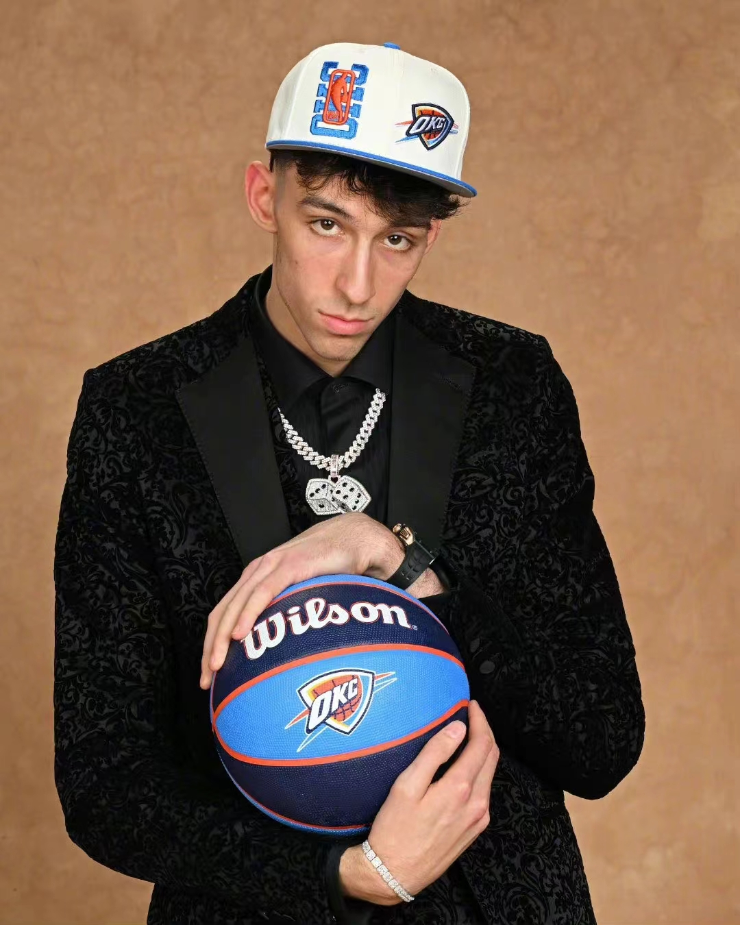  p>切特·霍姆格伦(chet holmgren),全名切特·托马斯·霍姆格伦(chet