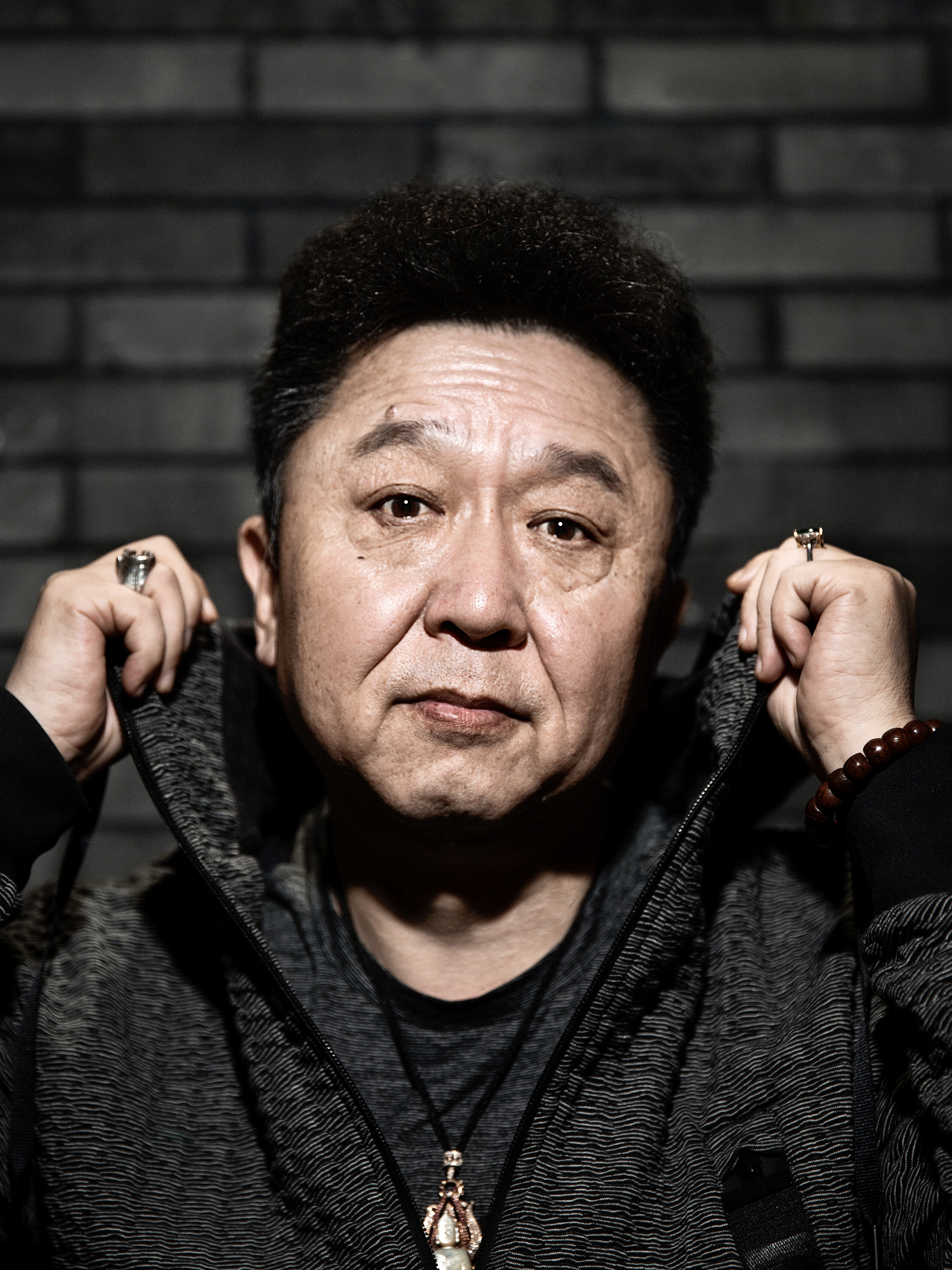  p>于谦,1969年1月24日出生于北京,祖籍陕西蓝田县冯家村,相声演员