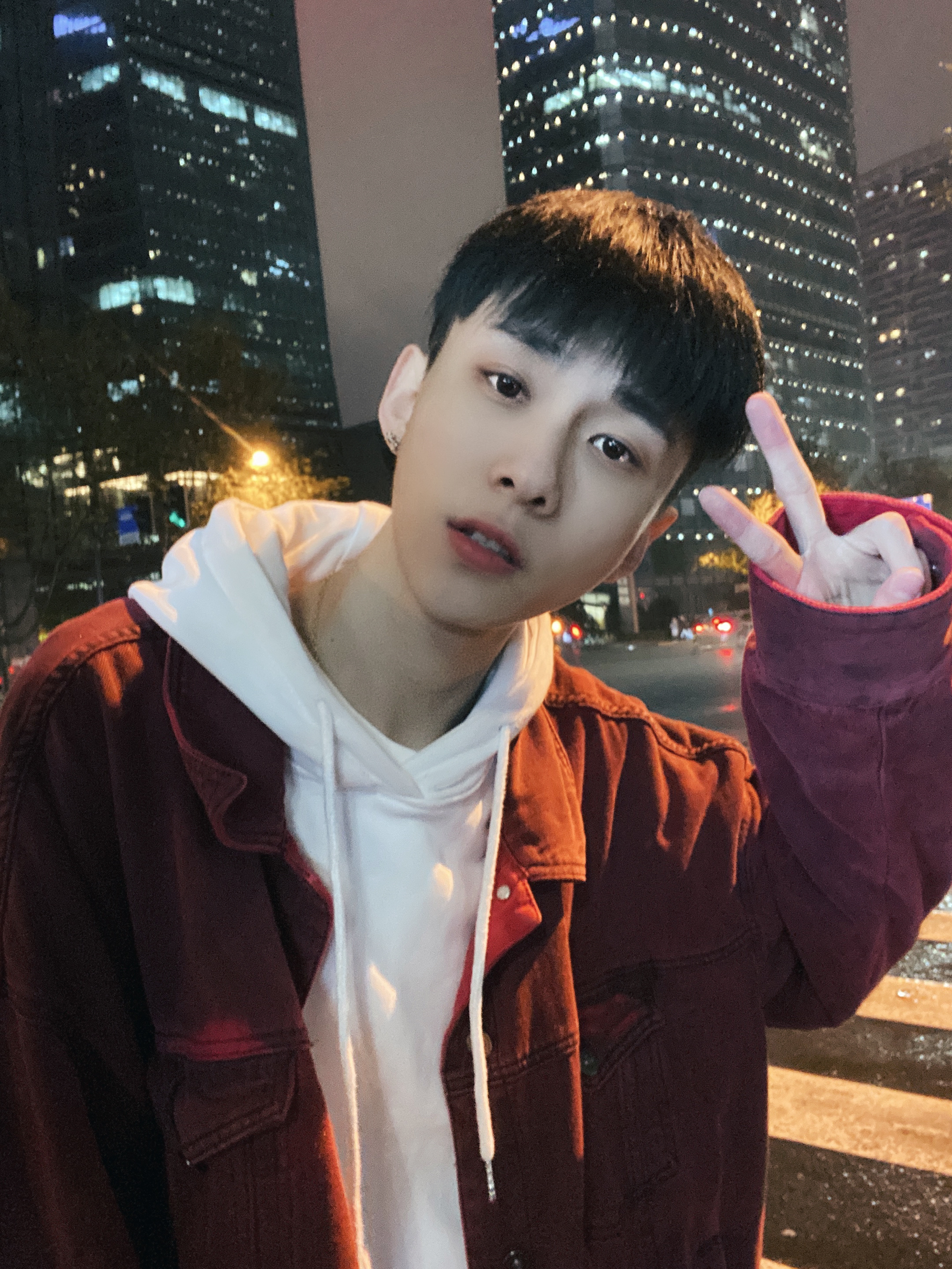 brux76lv">王乐乐,原 a target="_blank" href="/item/快手/19678032"