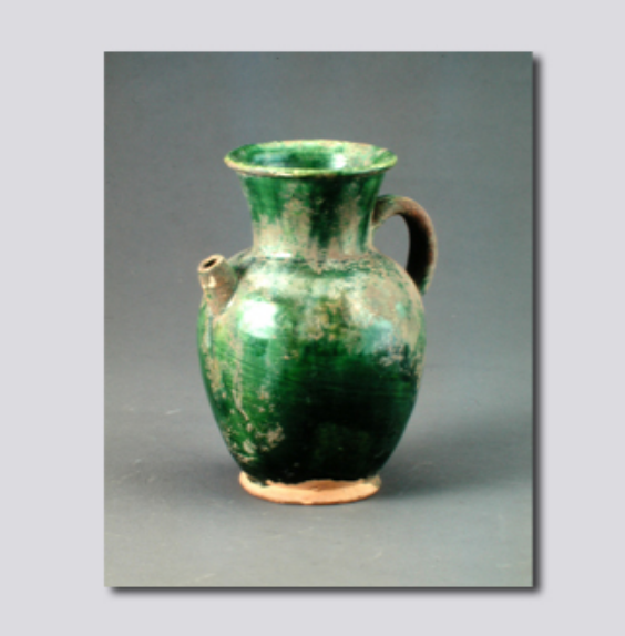 绿釉执壶