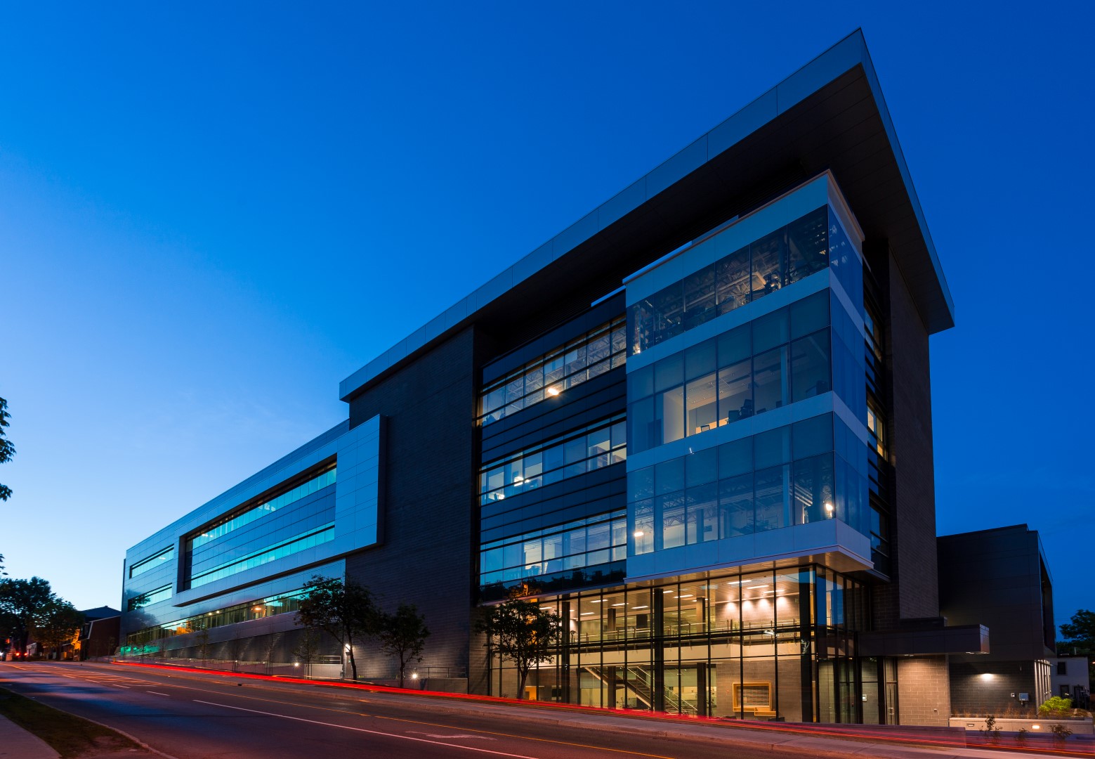  p>渥太华大学(university of ottawa, 法语: université dottawa)