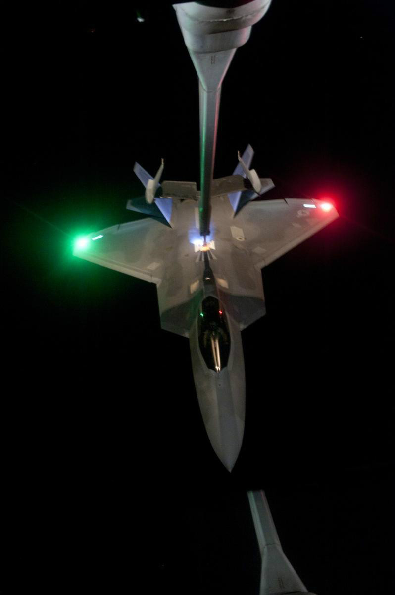 -22"猛禽"),是美国一型单座双发高隐身性 a target="_blank" href="/