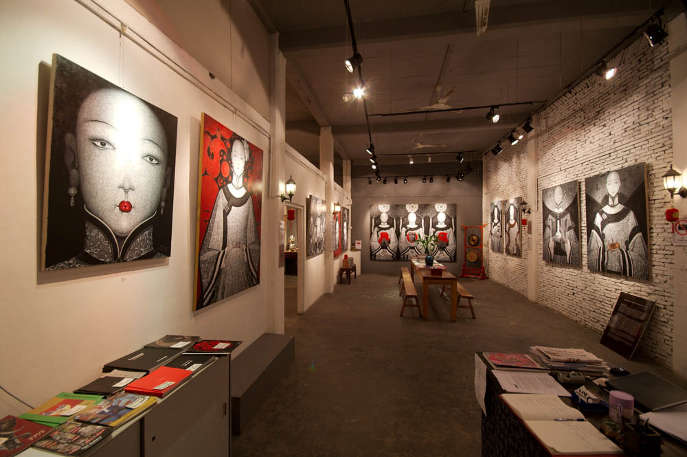 艺术画廊(outstanding art gallery),位于上海市普陀区莫干山路50号