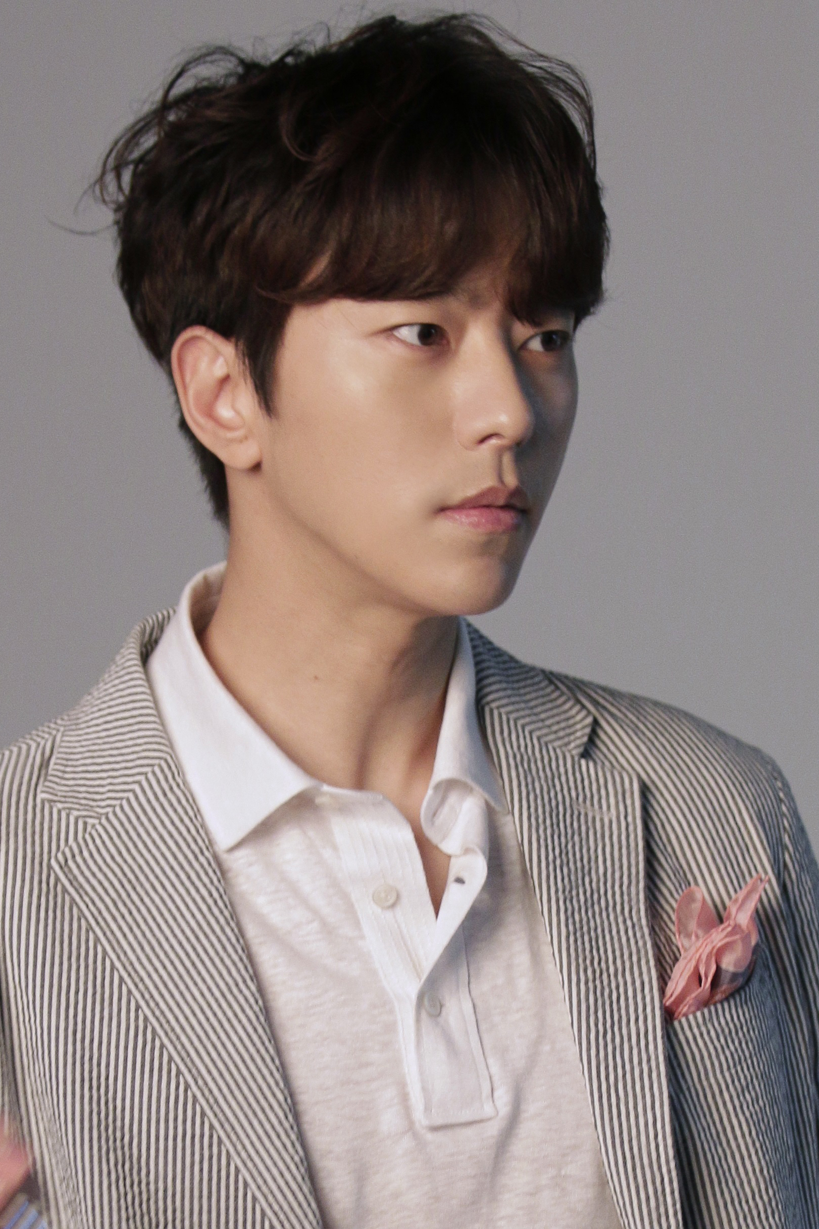  p>尹贤敏,1985年4月15日出生,韩国演员,前职业棒球运动员.