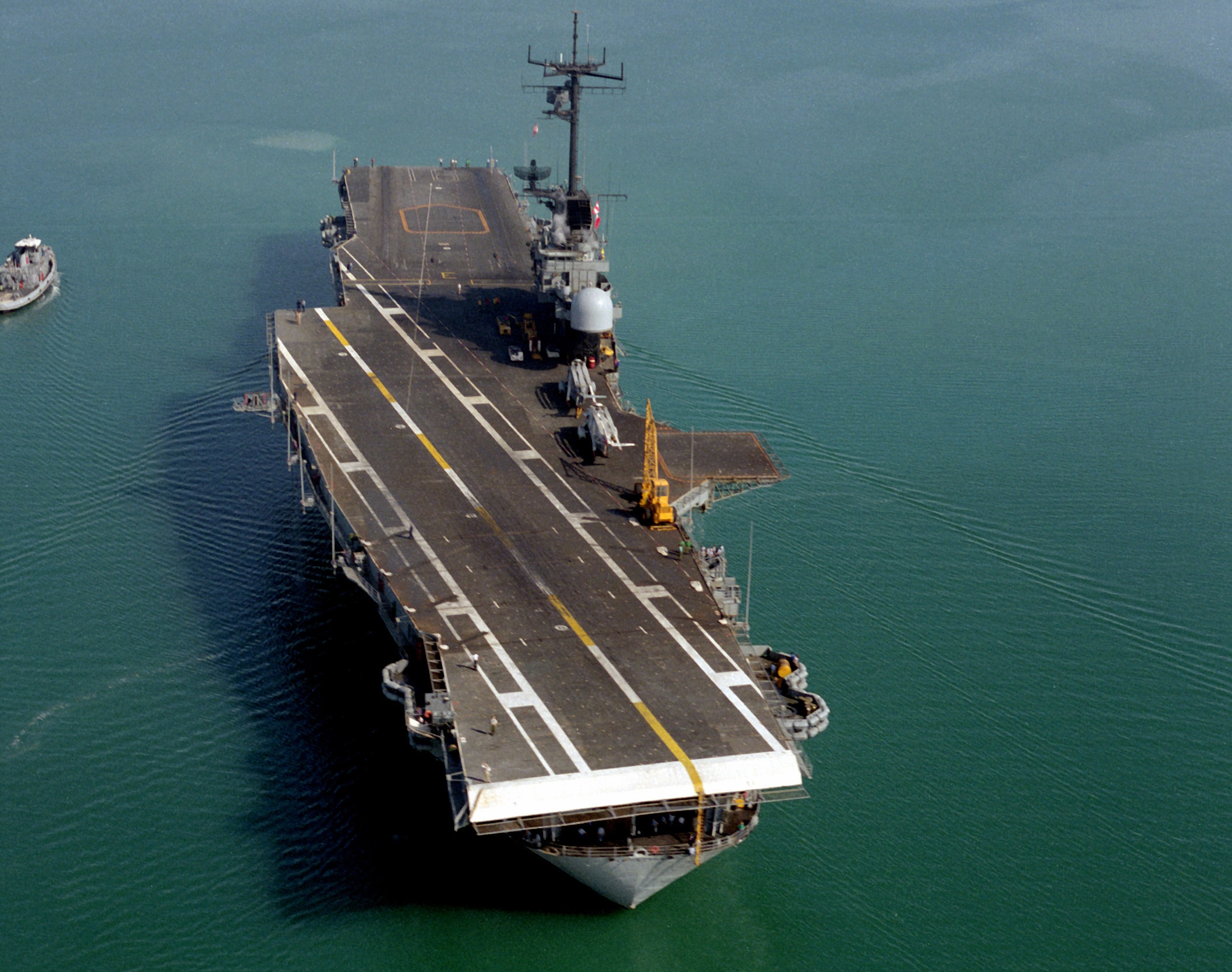  p>列克星敦号航空母舰(舷号:cv-16),是 a target="_blank" href="