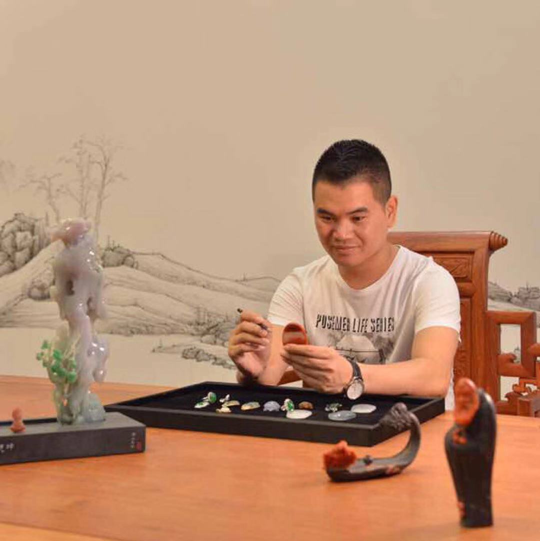  p>广东省技术能手,广东省玉石雕刻大师,广东省玉石雕刻高级技师,四会