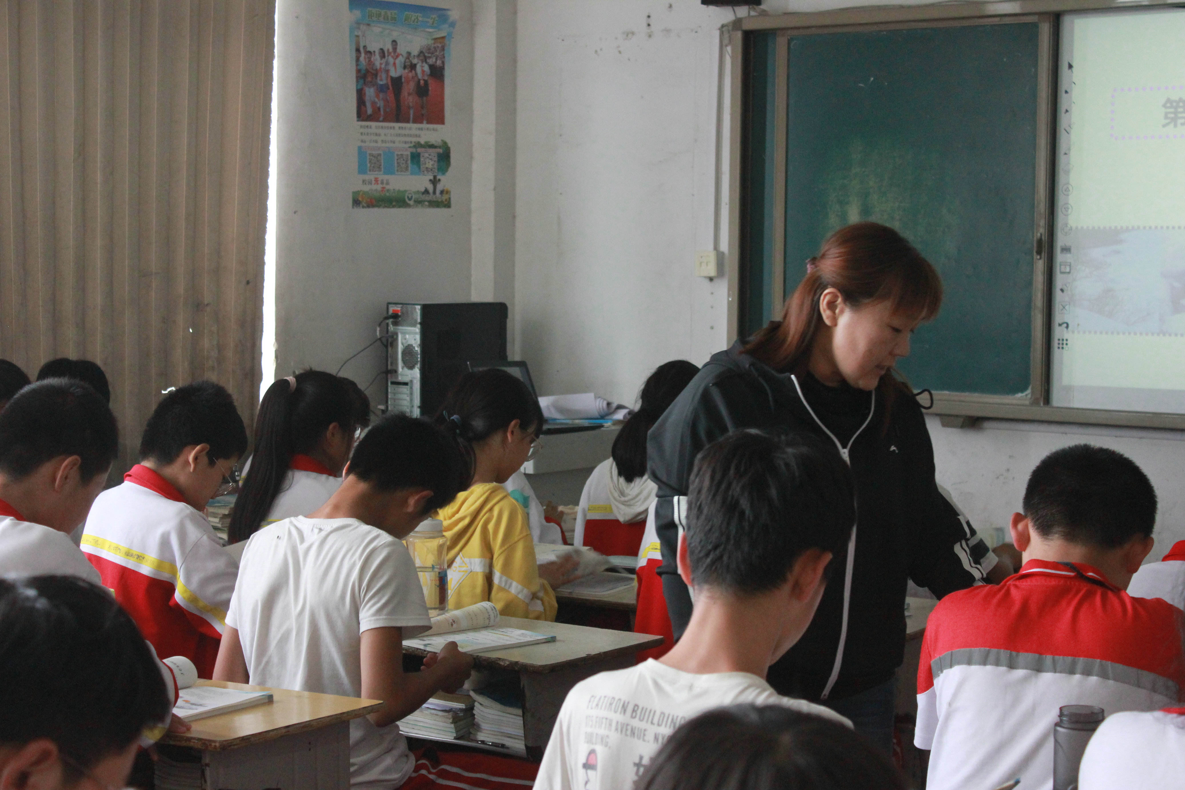  p>宁阳九中地处东庄乡驻地,蒙馆公路南侧,交通十分便利.