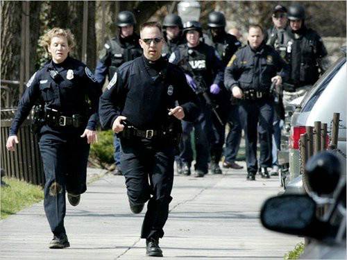 美国德克萨斯州达拉斯五名警察被至少两名枪手枪杀