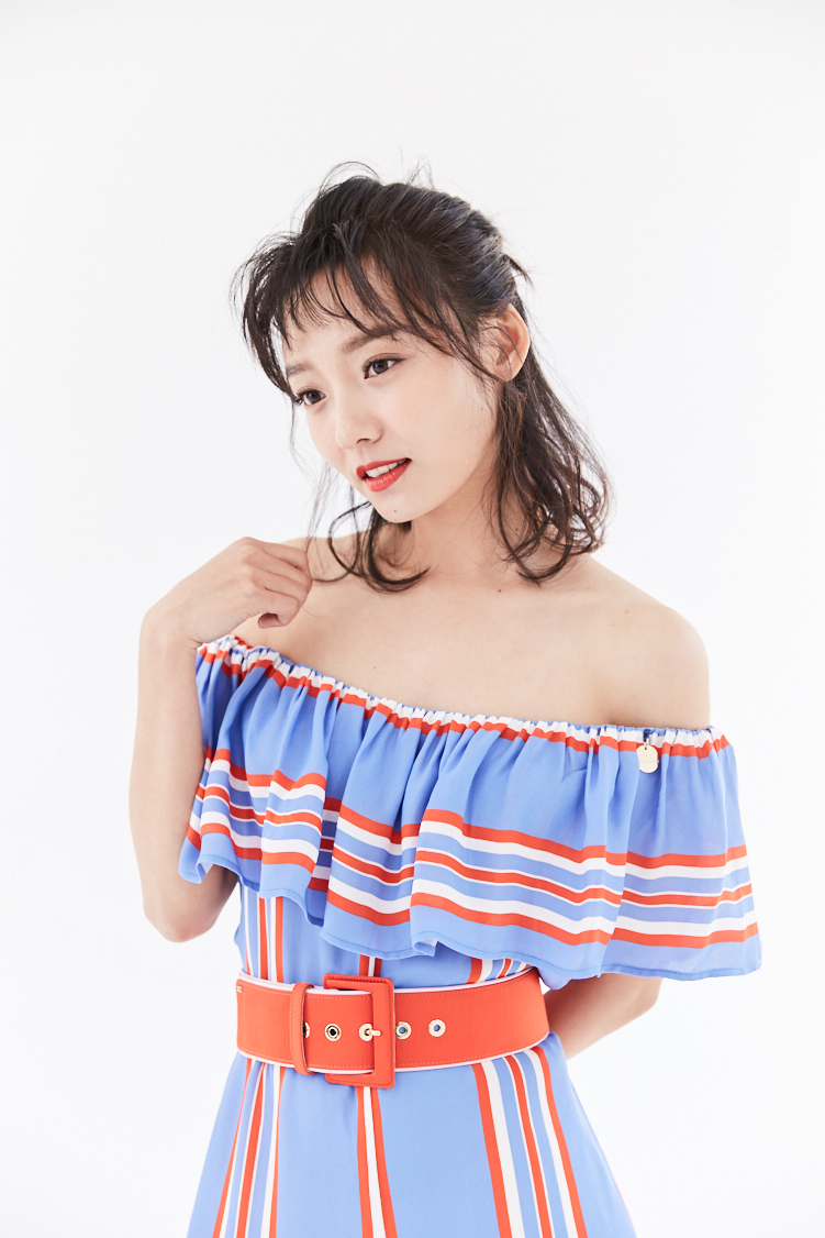  p>林源,原名林园,3月15日出生于北京,中国内地女演员,毕业于 a