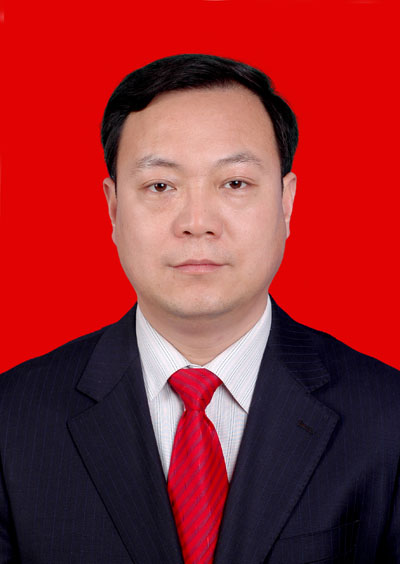  /p> p>现任新疆喀什地委委员,行政公署常务副专员. /p>