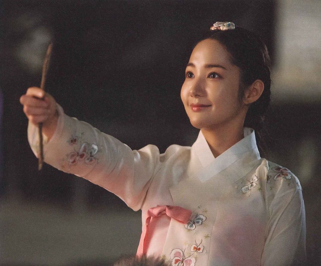  p>《七日的王妃》是韩国kbs电视台于2017年5月31日起在水木档播出的