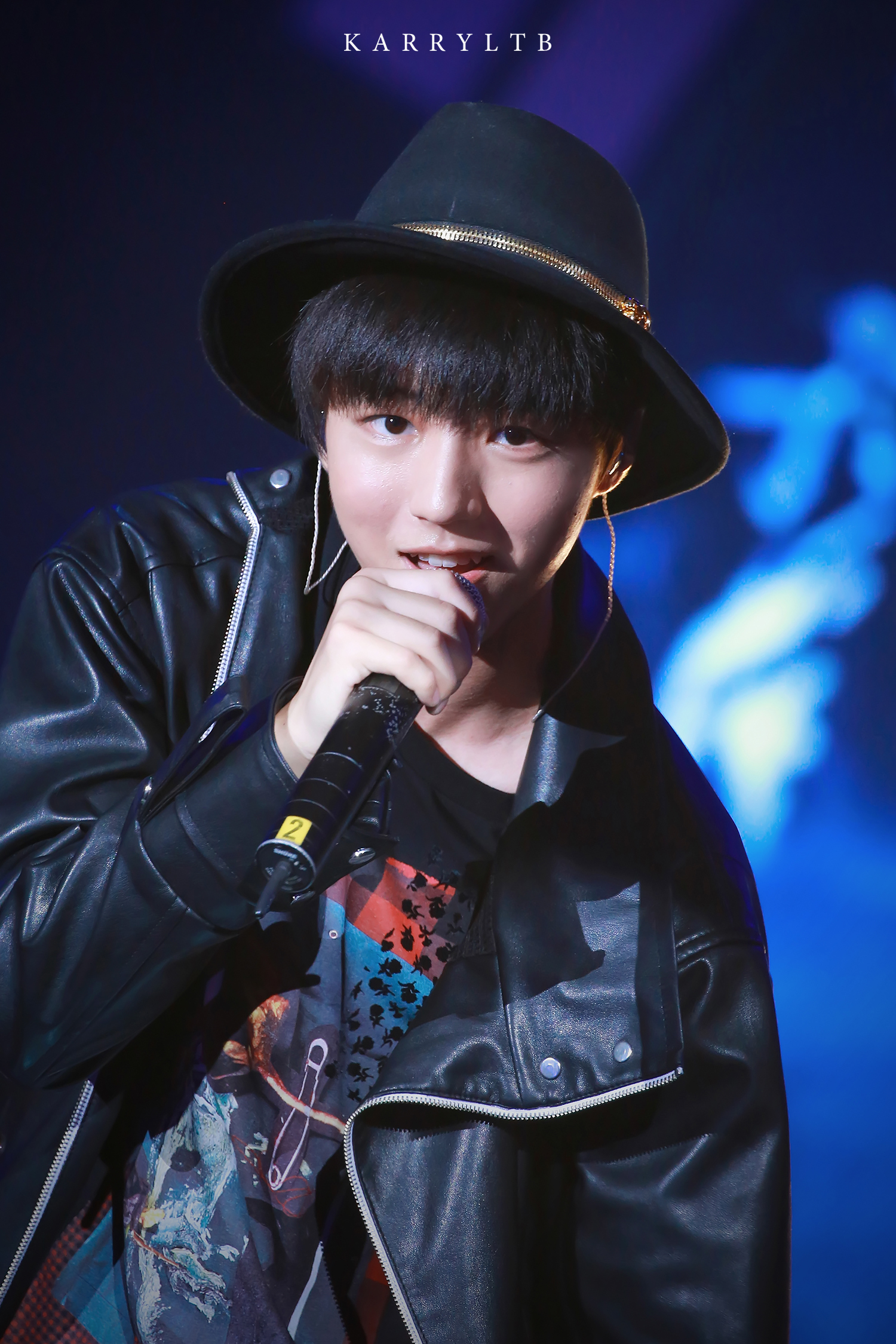 中国男子演唱组合 a target="_blank" href="/item/tfboys/9083733"