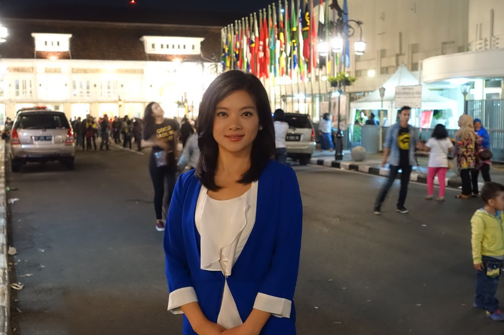  p data-id="gncr12aphl">雷小雪,女,出生于四川