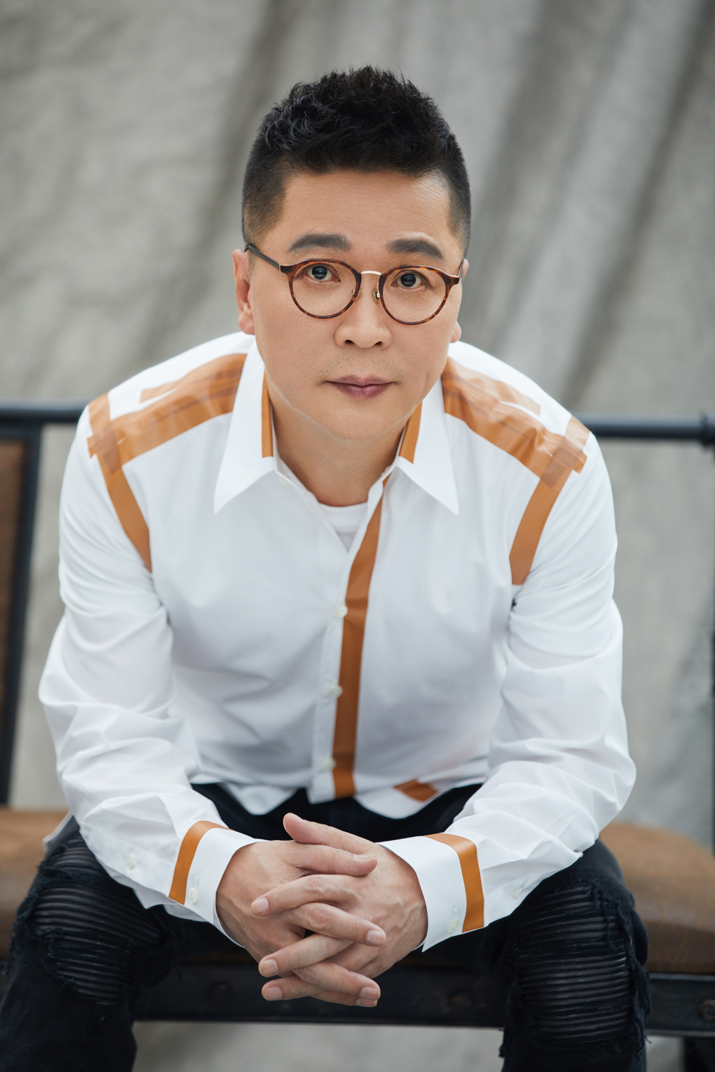 chunbo li,毕业于北电导演系,中国内地男歌手,词曲作家,导演,中国流行
