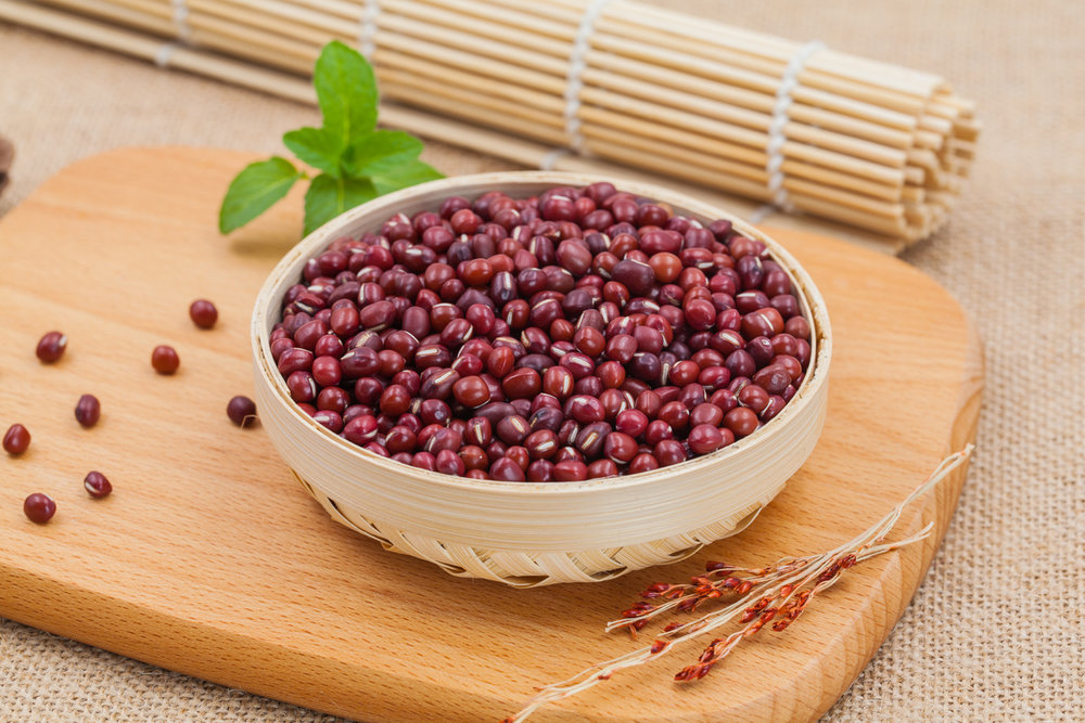  p>赤豆(学名: i>v i>i /i> /i> i>gna angularis   /i>(willd.