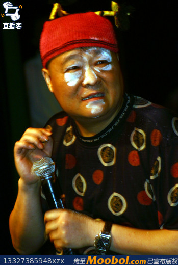  p data-id="gnwuknxiv7">湖南笑星碰碰胡,原名胡建林,中国影视演员.