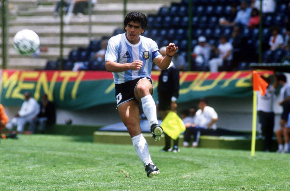  p>迭戈·阿曼多·马拉多纳 i>(diego armando maradona,1960年10月30