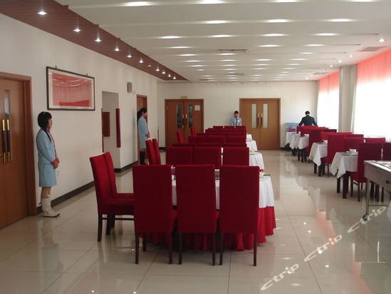  p data-id="gnhi5nj4cz">天津港体宾馆位于天津市滨海新区大港喜荣街