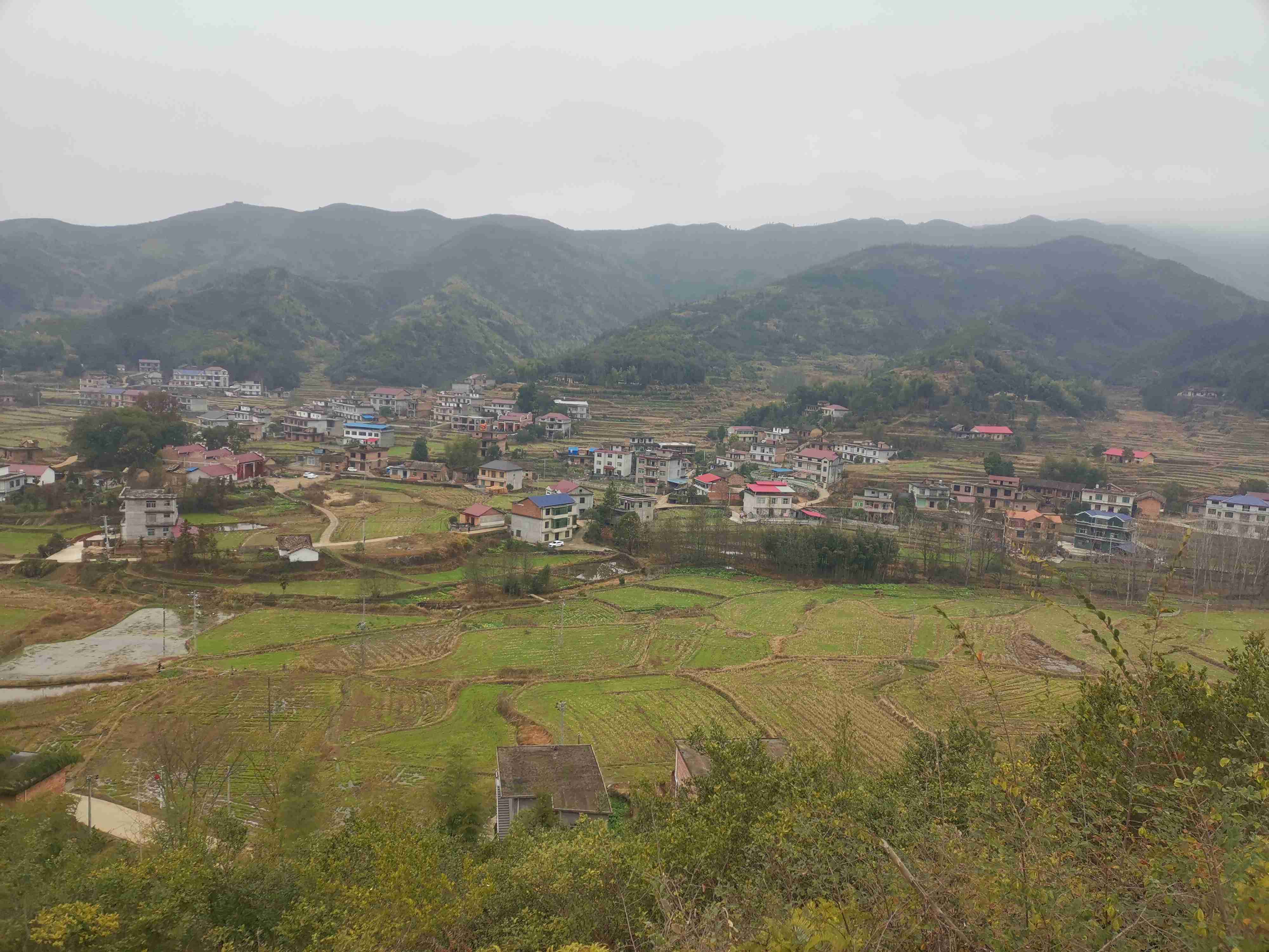  p>黄茅镇兴源村是江西省境内宜春市万载县黄茅镇的一个村落兴源村.