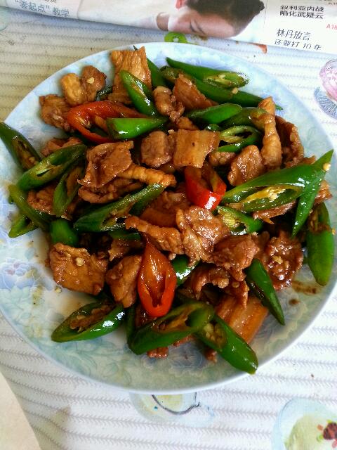 杭椒油鞭五花肉