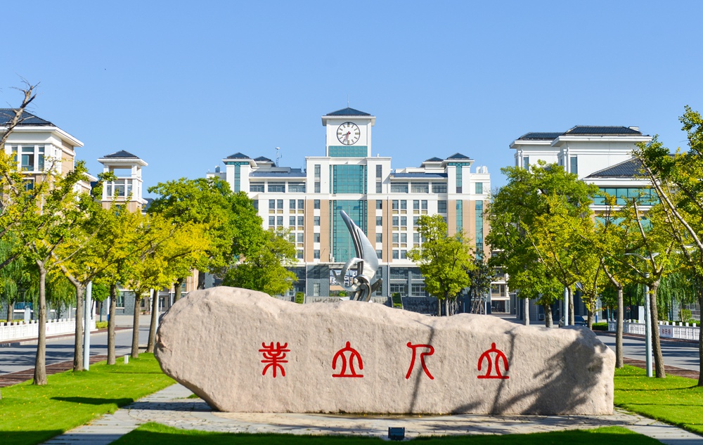  p>江苏省射阳中学(jiangsu province sheyang high school),简称"省