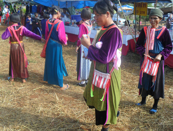  p>克钦族是 a href="#" data-lemmaid="205923">缅甸 /a>的第六大