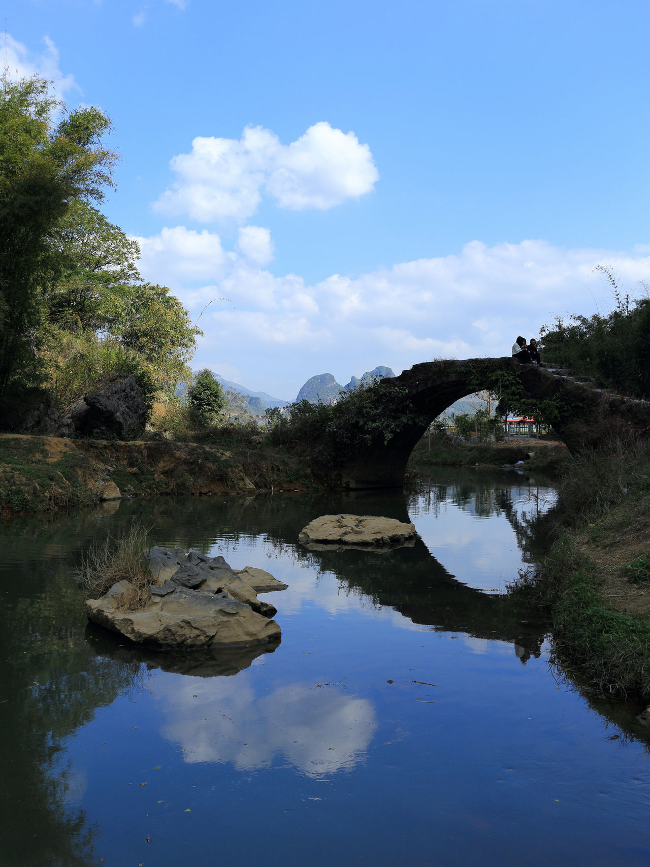  p>清远八景(eight scenes in qingyuan),位于广东省清远市,于2003年