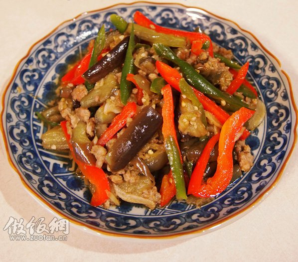 双椒肉碎炒茄子