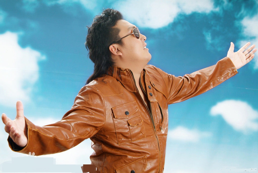  p>阿桑古卡,出生于安多迭部草原,中国男歌手,代表作品有《茶马古道》