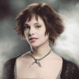  p>阿什丽·格林尼 i>(ashley greene) /i>,1987年2月21日出生于美国