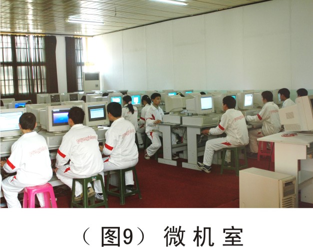  p data-id="gnywp37n0s">江西省鄱阳县第一中学(简称鄱阳一中),位于