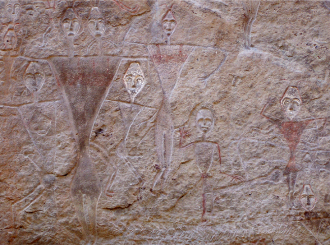  p>康家石门子岩雕刻画是一幅国内及世界上罕见的生殖崇拜岩画.