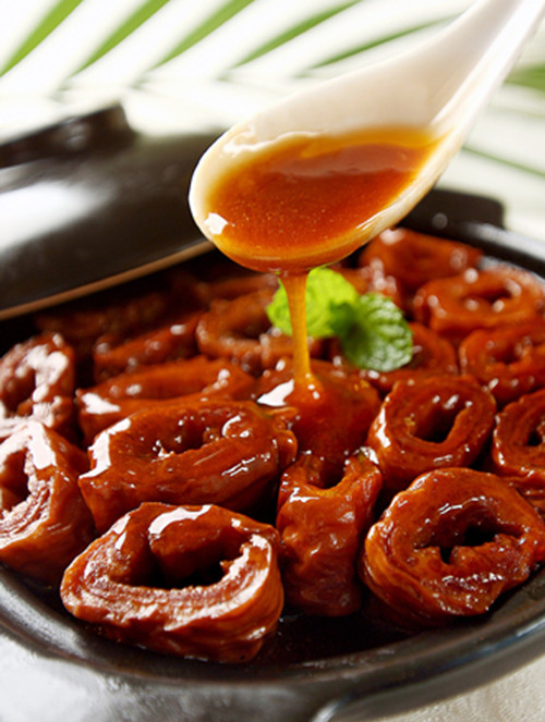  p>九转大肠原名为红烧大肠,是 a target="_blank" href="/item/山东