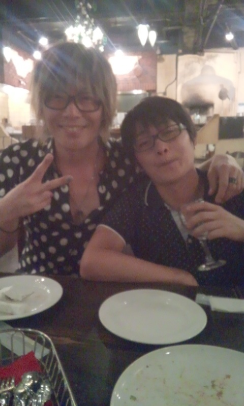  p>下野纮 i>(しもの ひろ;shimono hiro) /i>,日本的男性声优,歌手