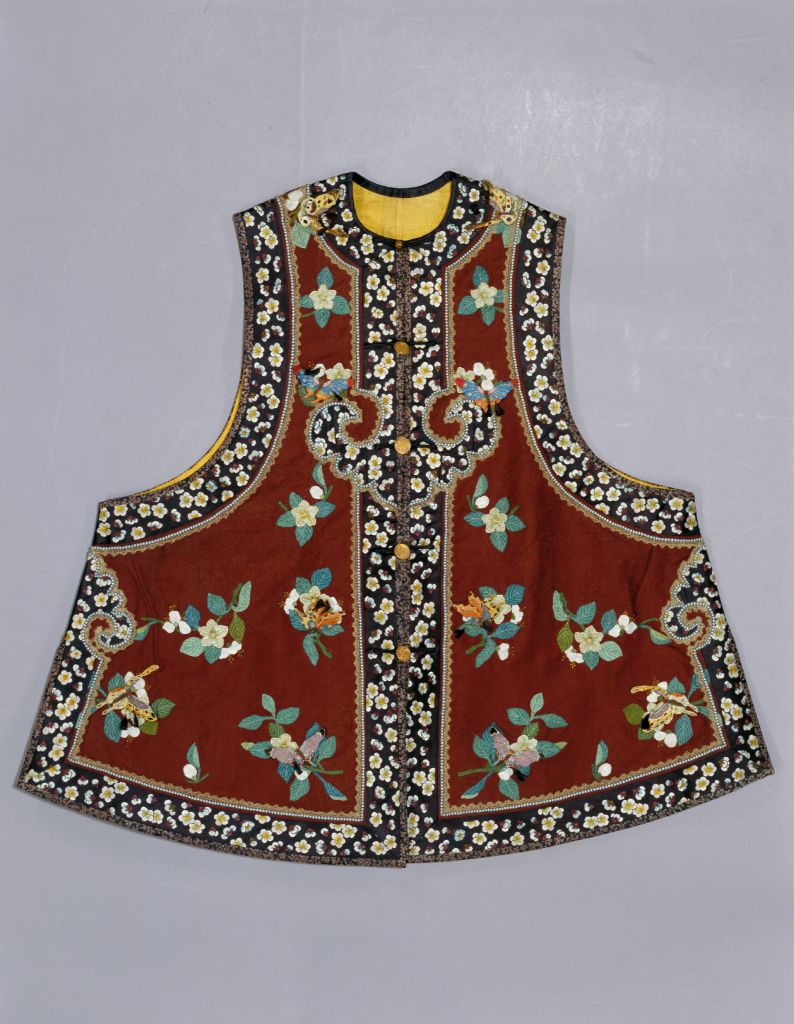 酱色江绸钉绫梨花蝶镶领边女夹坎肩