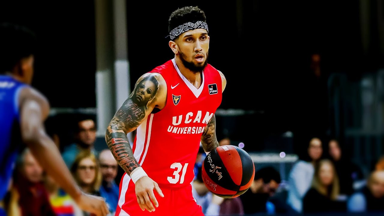 阿斯基亚·布克