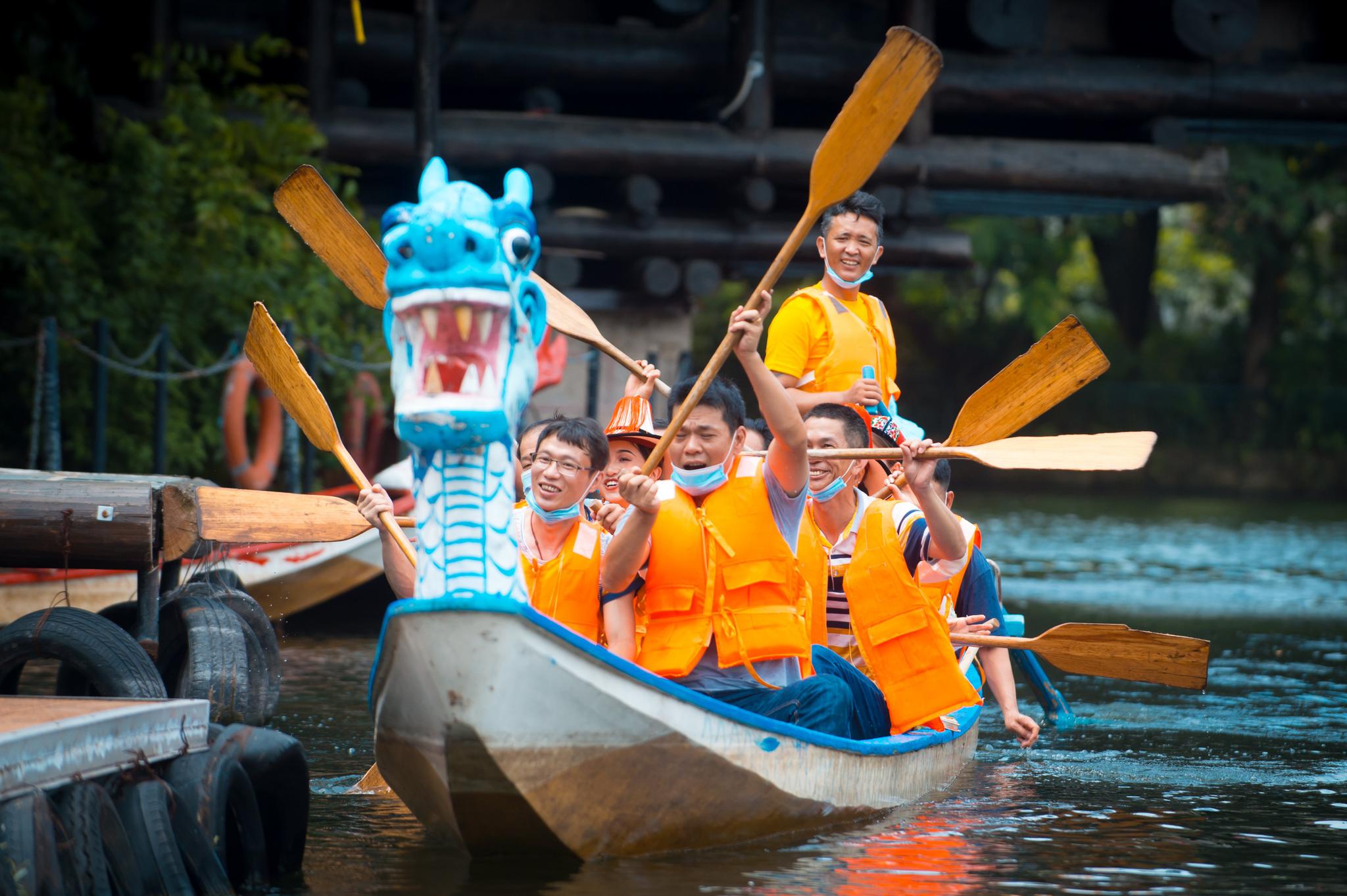 赛龙舟(九江传统龙舟)