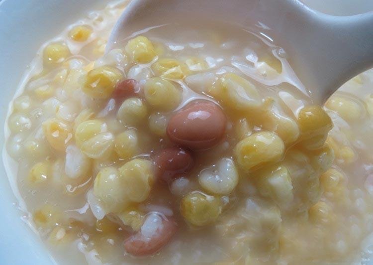 粘玉米碴粥