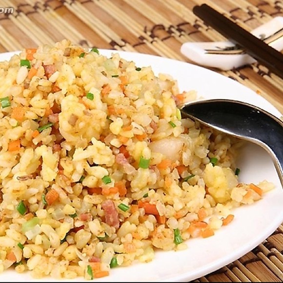 鸡肉炒饭