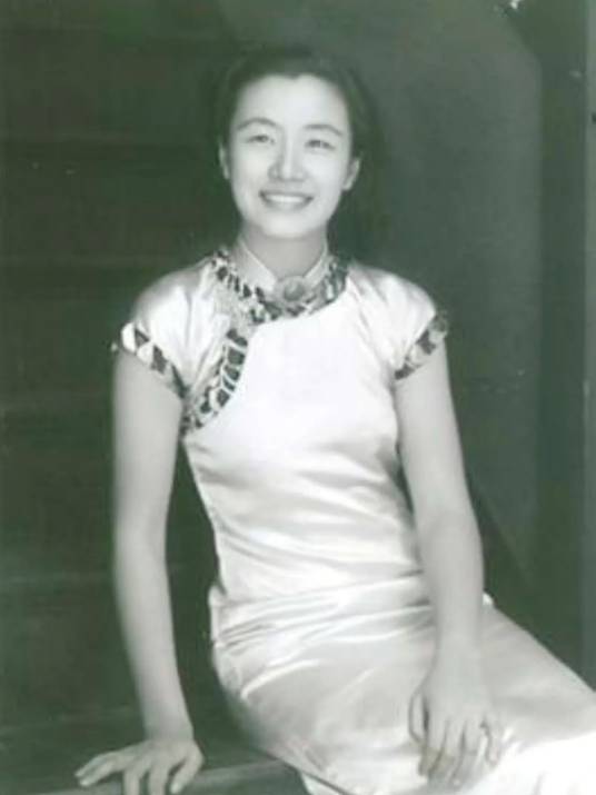 夏国琇（董竹君的二女儿）_百度百科
