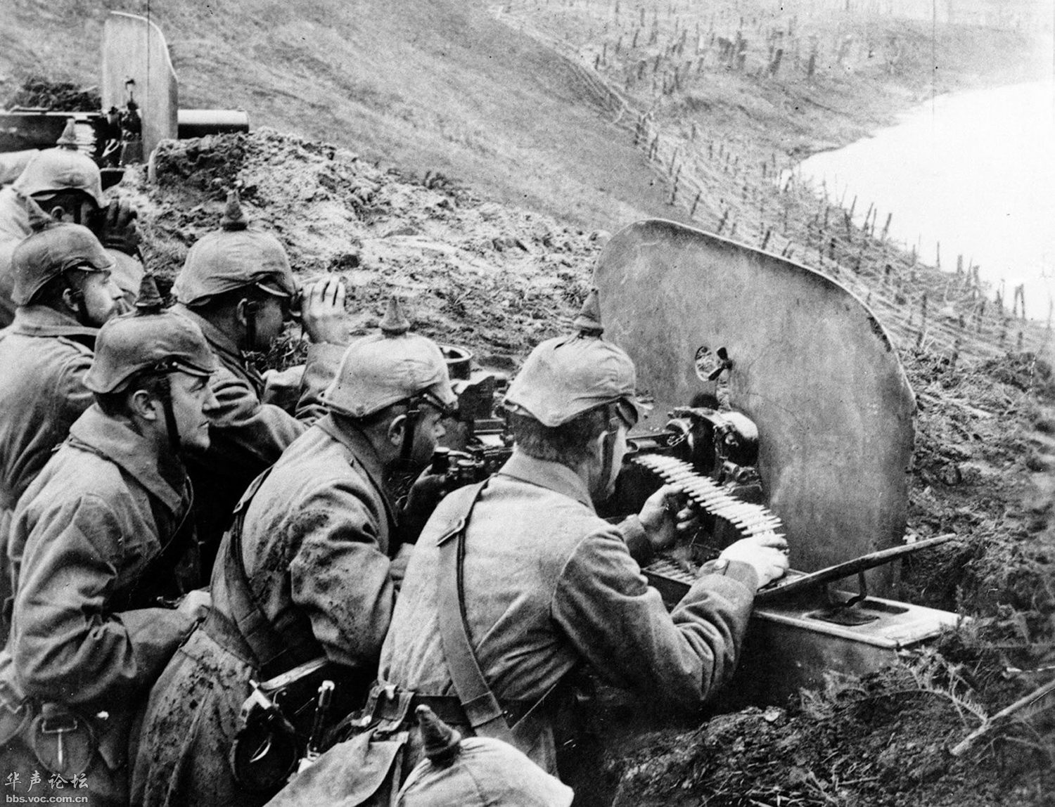 每过一分钟有15人死亡：苏德战争才是真正的绞肉机_百科TA说