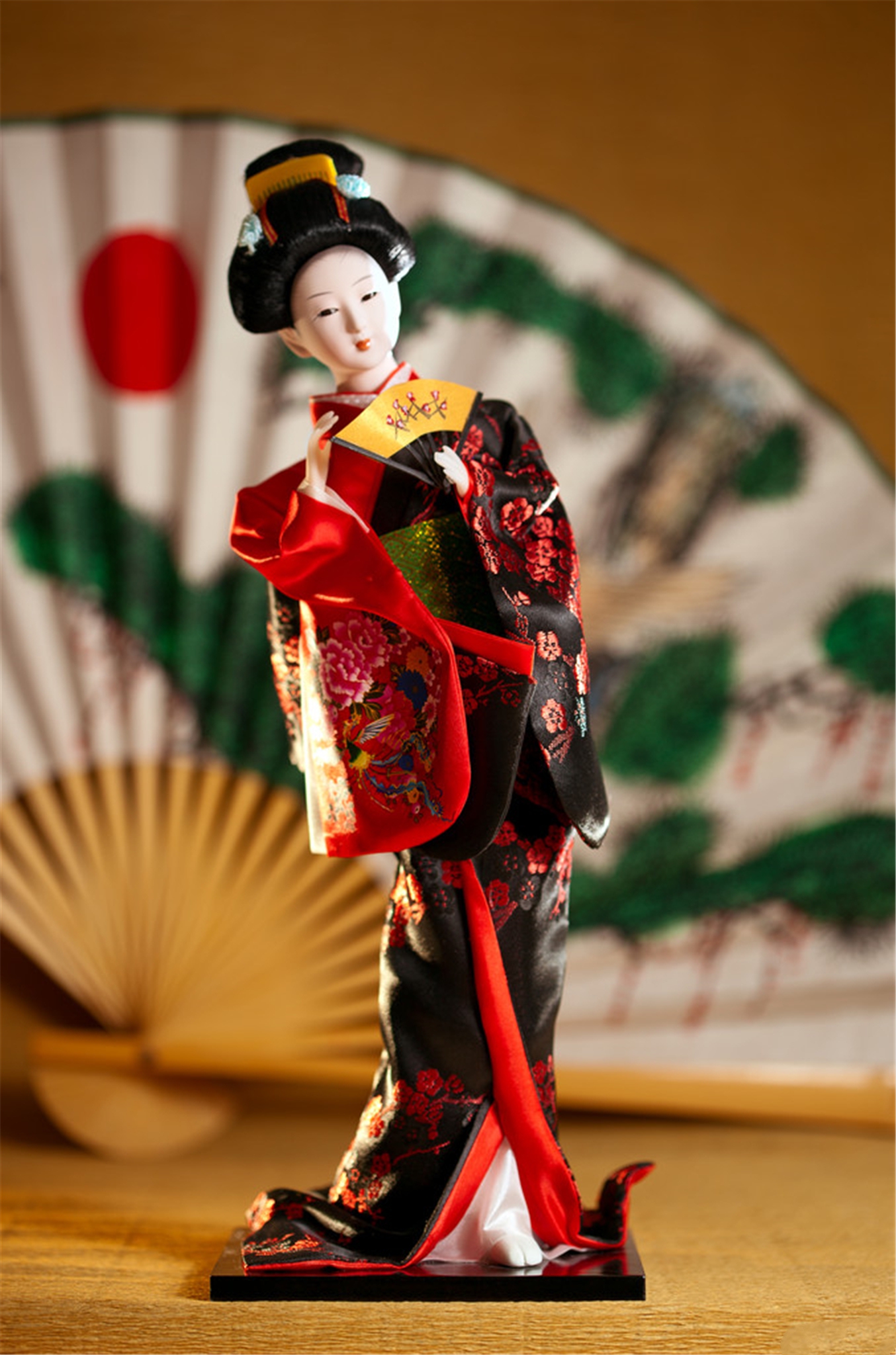 日本最有名的艺伎，貌美不惊人，才艺不绝伦，靠什么闻名世界？_百科TA说