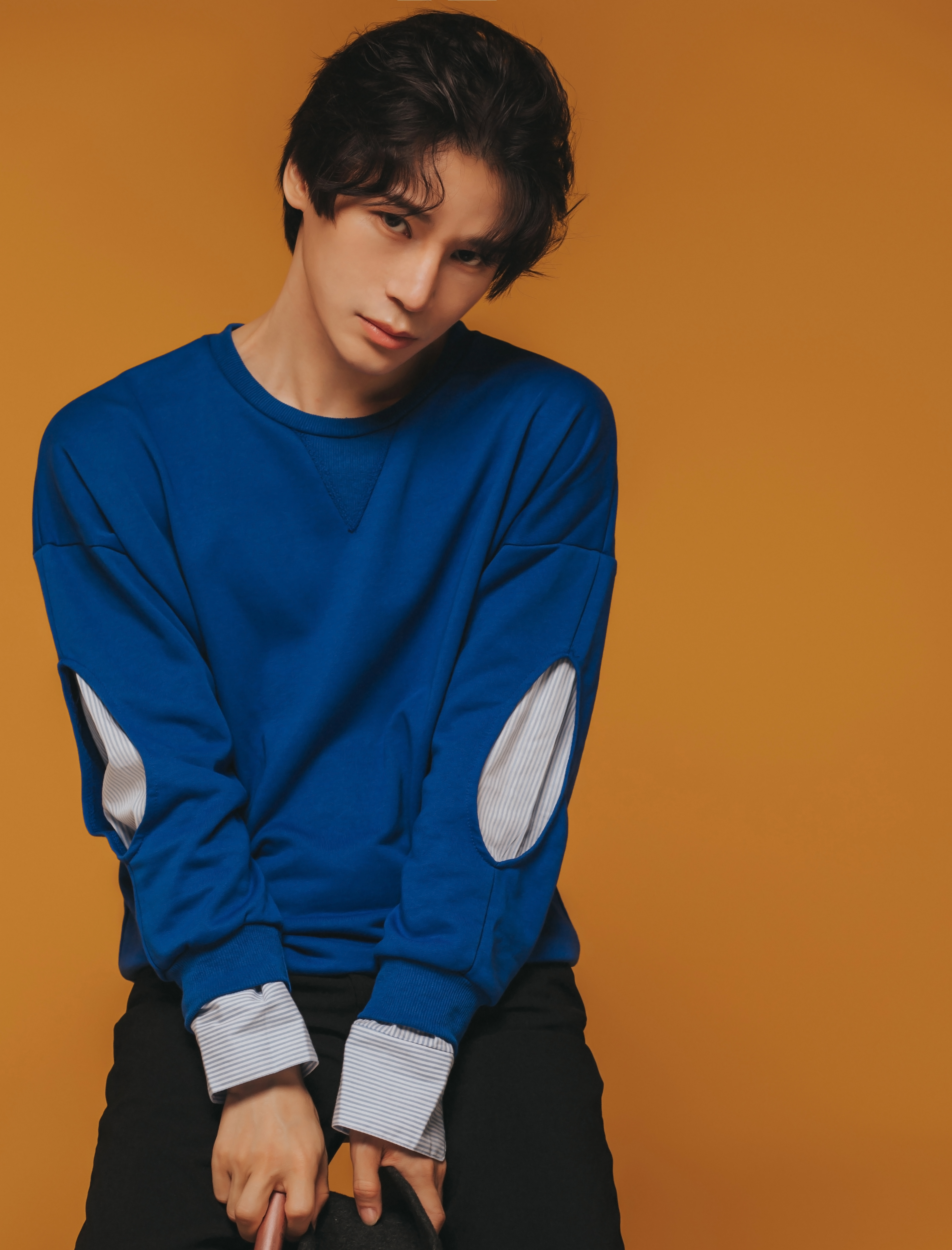 陈一天,1997年4月20日出生于山东,后移居广东,中国内地男演员,歌手