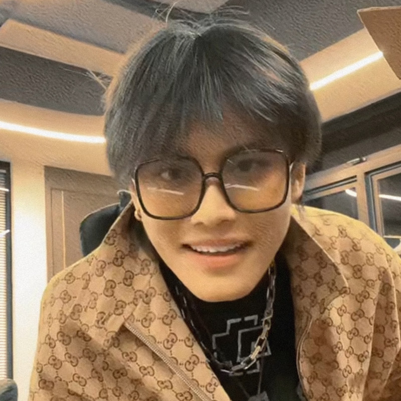  p>"疯狂小杨哥",1995年2月27日出生在安徽六安